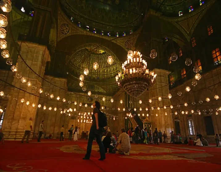 3-Day Christmas Tour in Cairo – Discover Pyramids, Markets & Festive Delights